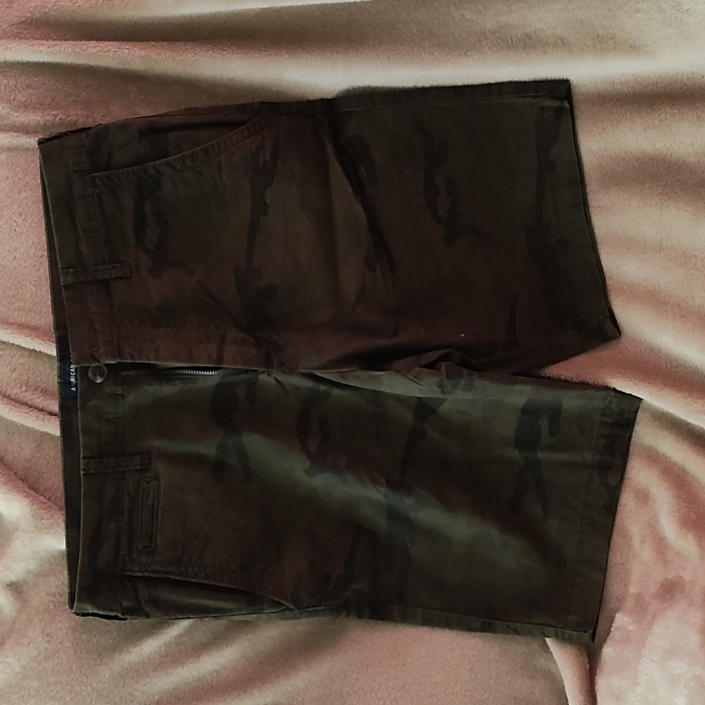 American Eagle Outfitters Dark Camo Shorts